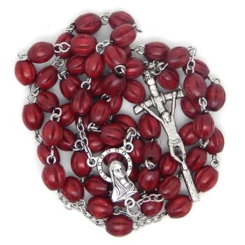 Fa rózsafüzér - 6x8mm-es bordó fa gyöngyökből