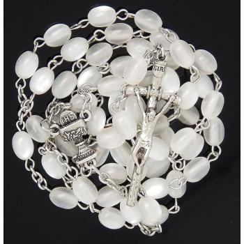 Rózsafüzér - fehér gyöngyház gyöngyök 6x8mm